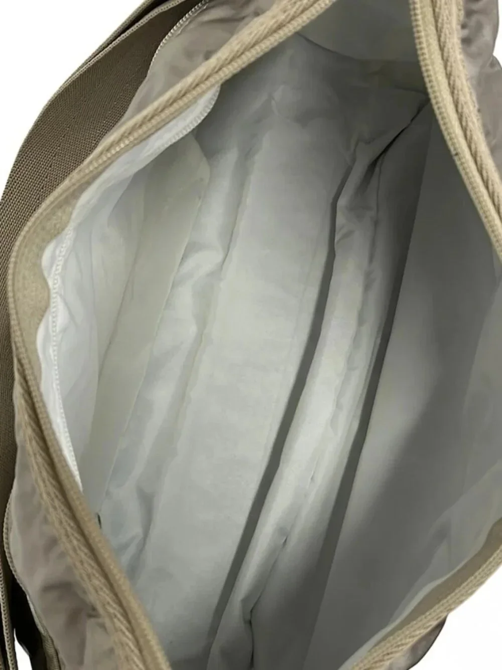 LESPORTSAC Beige Respo Nylon Shoulder Bag